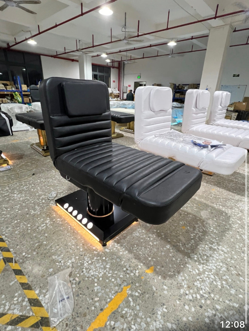 Luxury Electric Beauty & Spa Treatment Chair — Gold Base with LED
