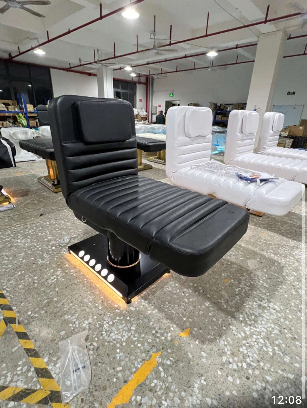 Luxury Electric Beauty & Spa Treatment Chair — Gold Base with LED